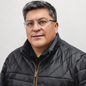 César Gómez (Director)